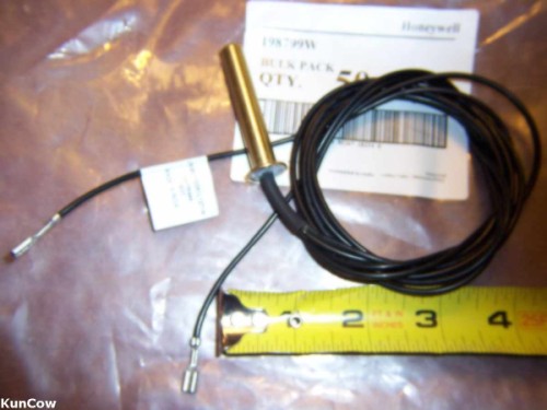Honeywell 198799Z Outdoor or Supply Sensor w/ 42-inch Lead for (AQ475, AQ675, AQ775)