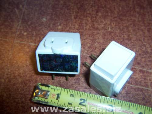 Leviton 13-Amp White Plug-in Tap Outlet with Switch R54-01469-00W