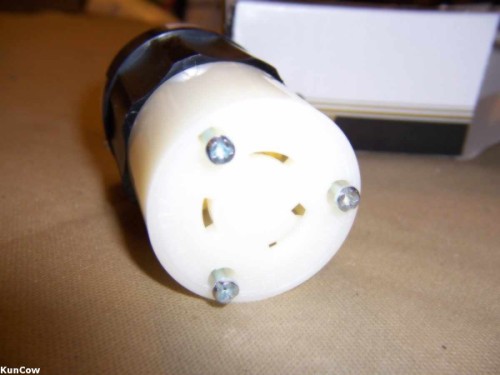 Leviton 2373 Black Locking Connector