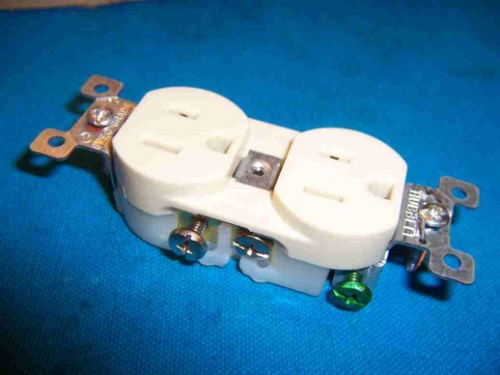 10 New Hubbell Specification Grade Duplex Receptacle 15 r15i
