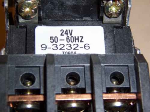 40 A 3 Pole Hvac Contactor 24V c25dna3402
