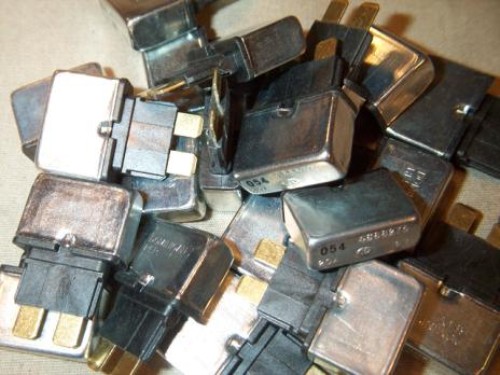 Genuine Chrysler 4688275 Electrical Circuit Breaker