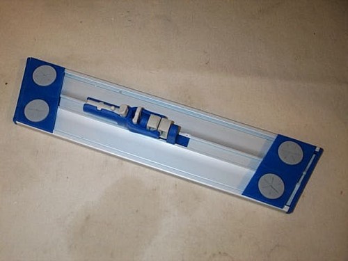 New 18 Aluminum Mop Holder Imperial CH201