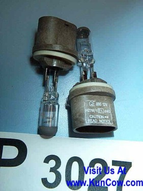 GE Lighting 880/BP Miniature lamp,880,27w,t3 1/4,13v