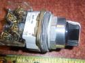 Allen Bradley 800T-H4 Ser T Switch & contact block  Spring to right 1